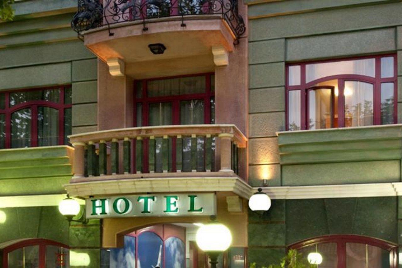 Hotel Eminent Podgorica Exterior foto